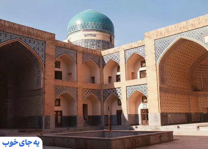 مدرسه دو در